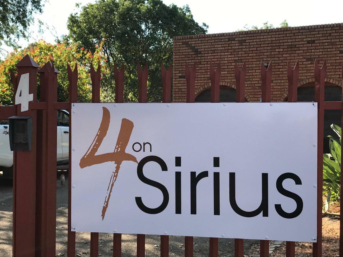 Отель 4 On Sirius Полокване Экстерьер фото