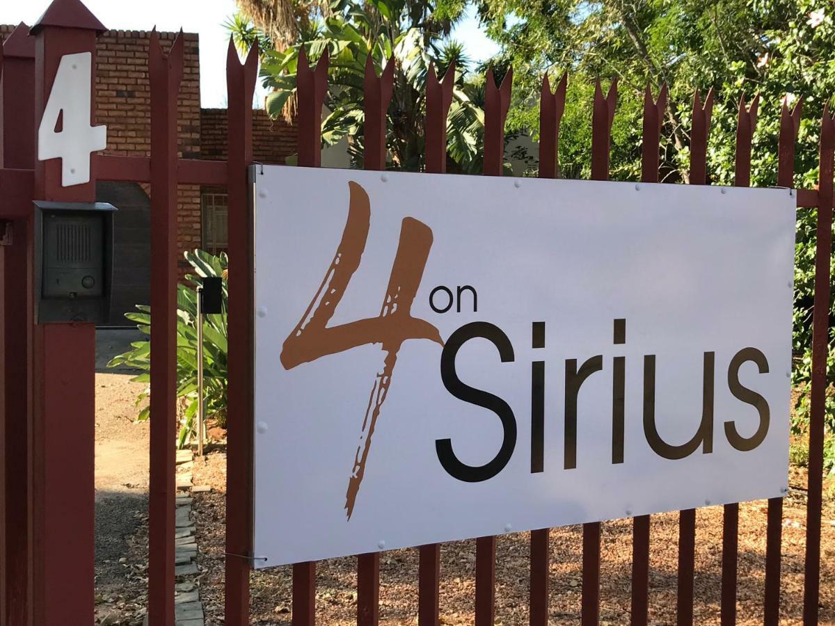 Отель 4 On Sirius Полокване Экстерьер фото