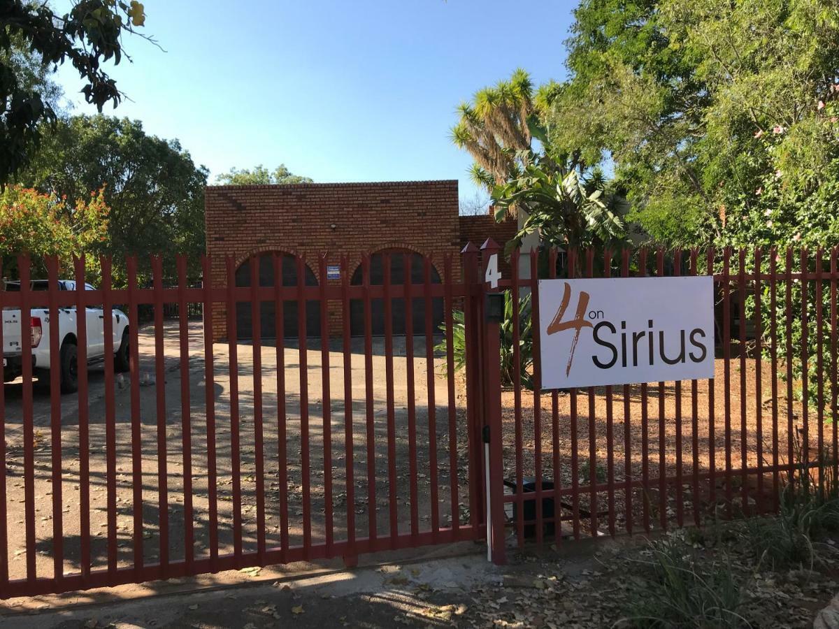 Отель 4 On Sirius Полокване Экстерьер фото